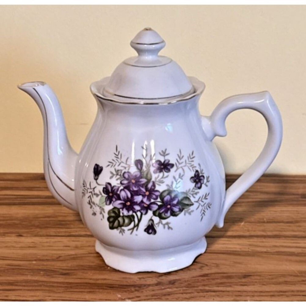 Ceramic White Floral Teapot with Lid, Purple Flowers, Violets Japan 7.75” VTG